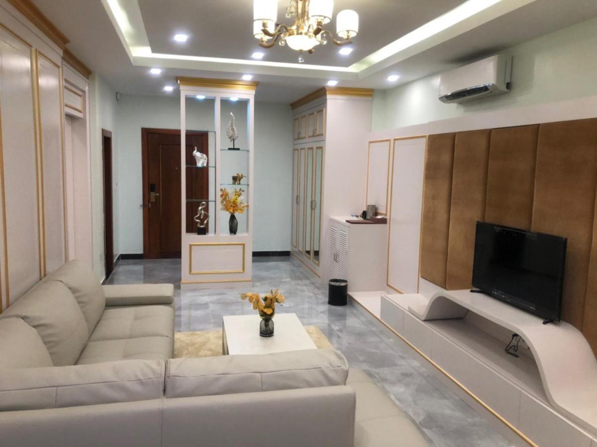 Kampong Thom Royal Hotel Bagian luar foto
