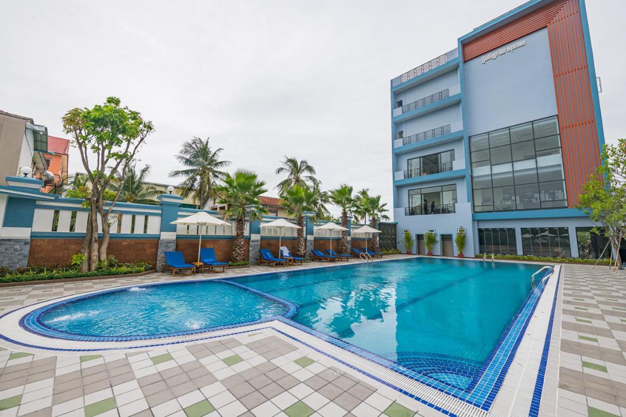Kampong Thom Royal Hotel Bagian luar foto