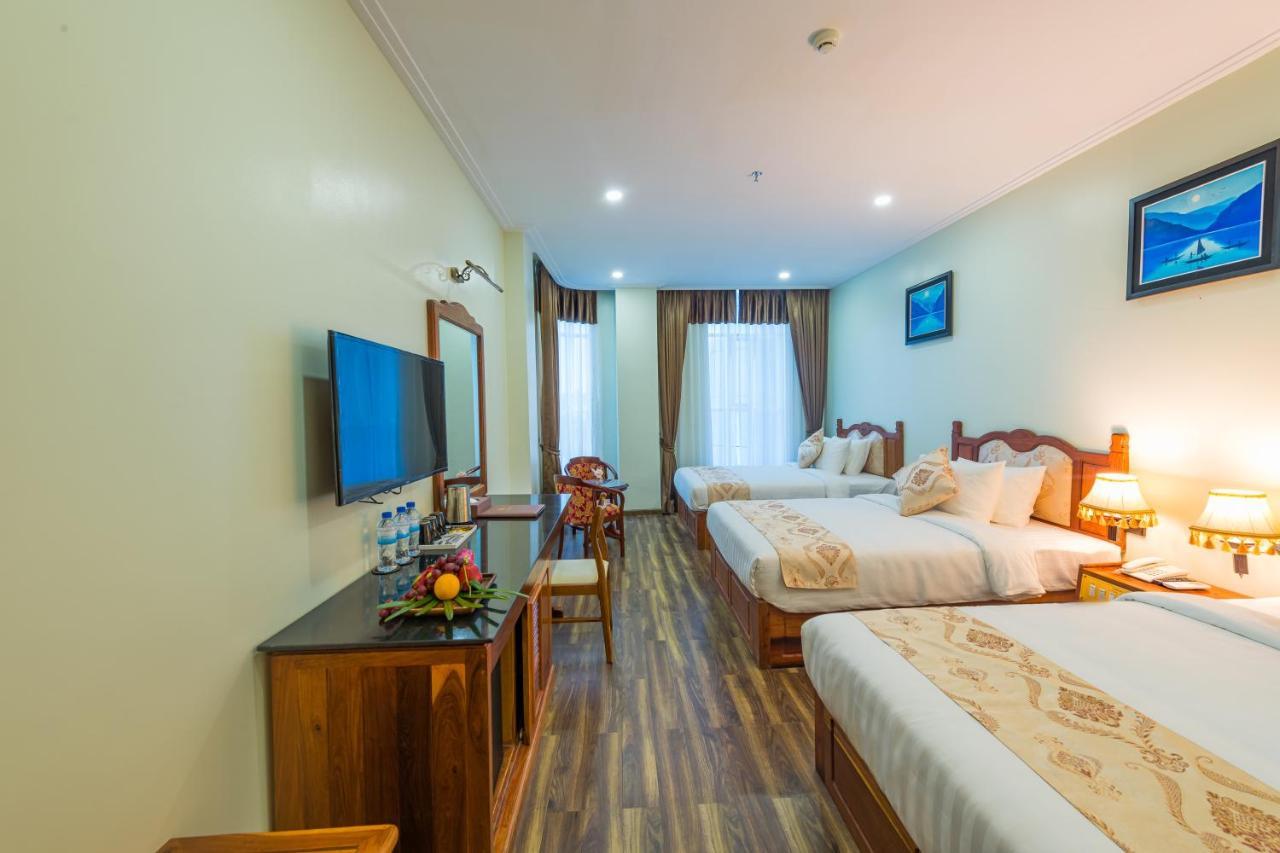 Kampong Thom Royal Hotel Bagian luar foto